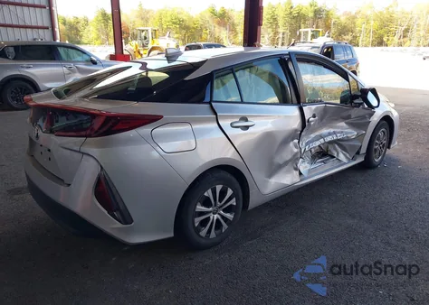 2021 Toyota Prius Prime Le из США, поврежденный, VIN JTDKAMFP9M3187986